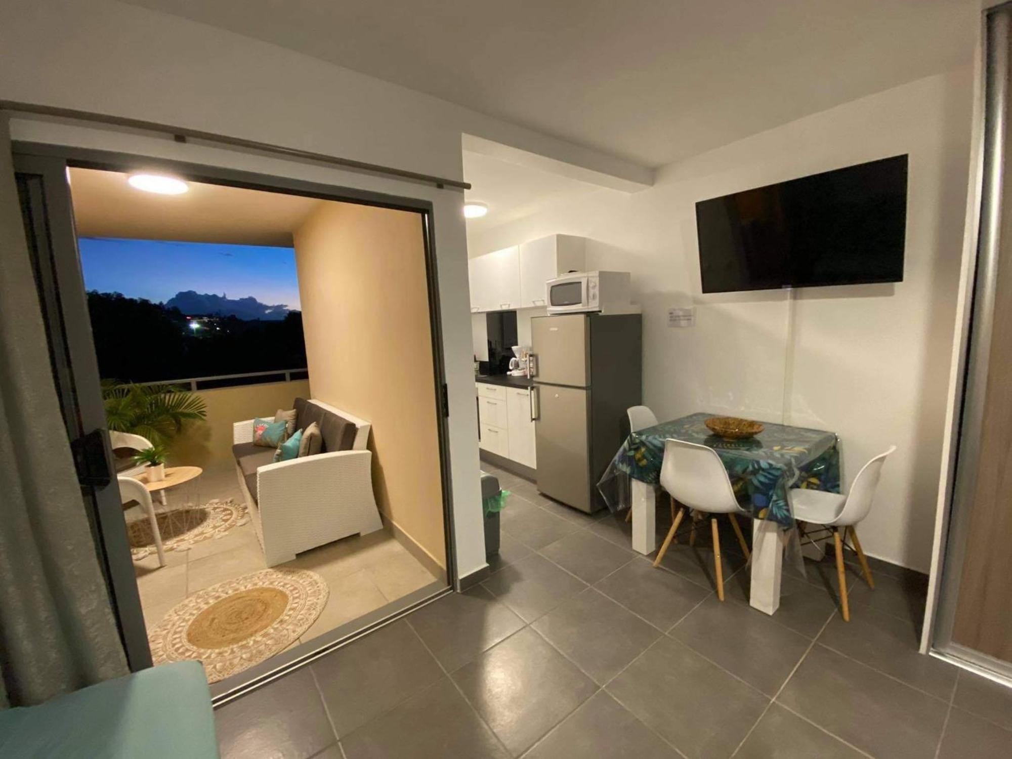 Tehautahi Cozy Lodge 2 ปาเปเอเต ภายนอก รูปภาพ